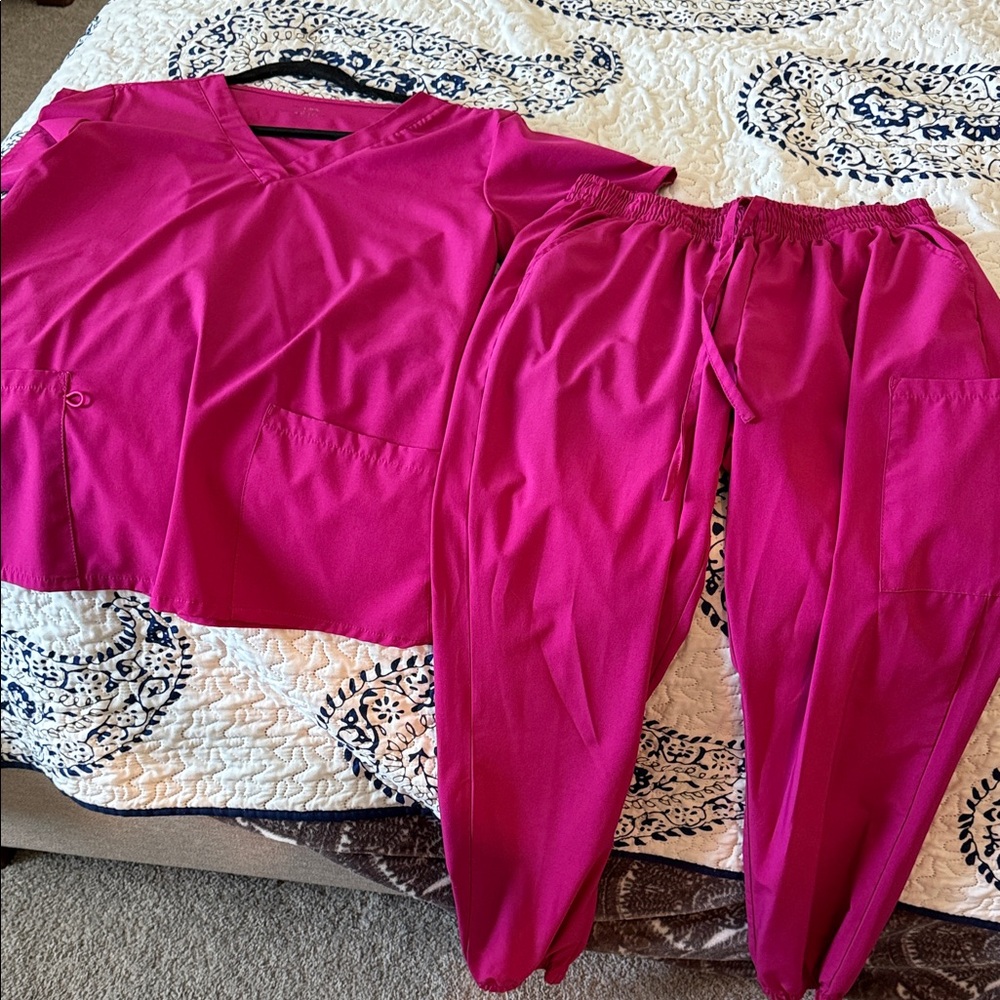 Women's Drawstring Jogger Scrub Pants in Fuchsia